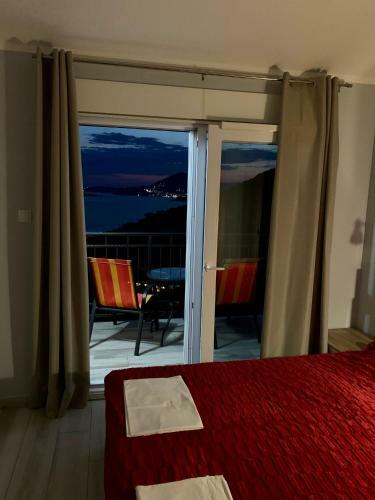 Hostal Apartments Mm