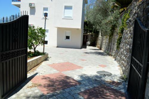 Hostal Apartments Mm