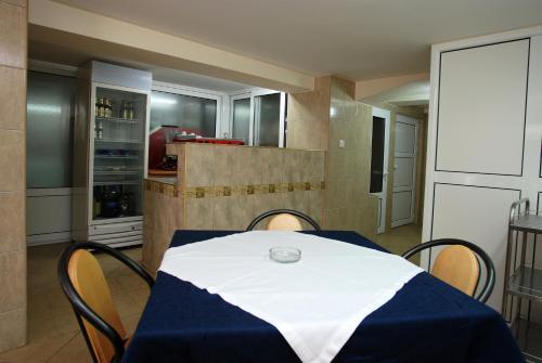Apartments Konte