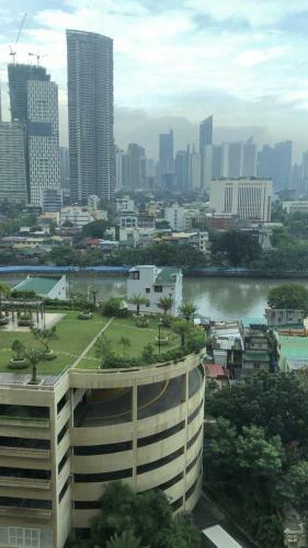 Apartamentos Makati Cbd Resort