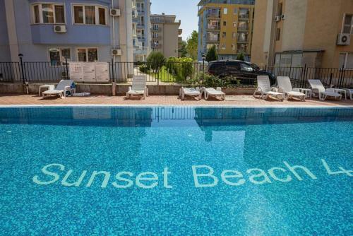 Studio 5 Sunset Beach 4 Apartments