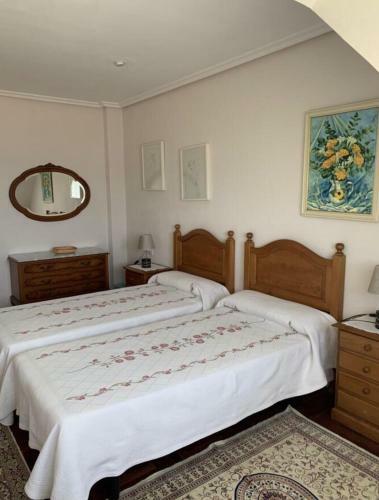 Chalet En Urbanizaci�n Con Piscina