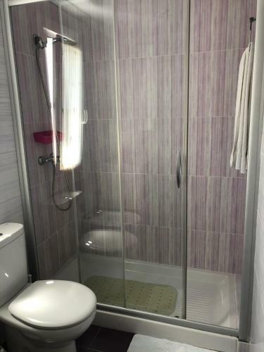 Chalet En Urbanizaci�n Con Piscina