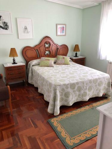 Chalet En Urbanizaci�n Con Piscina