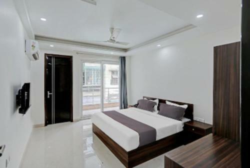 Hotel Jmd Nirvana Stays Inn