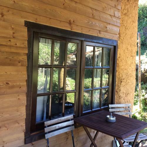Unique Tiny House With Natural Building Techniques