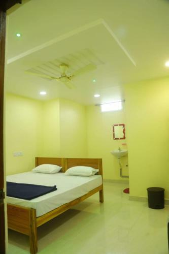 Hotel Oyo 82996 Sri Durga Luxury Rooms