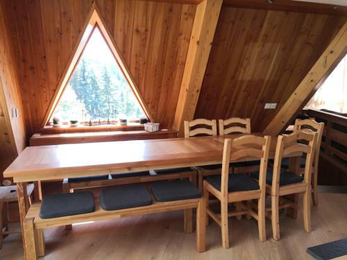 Le Chalet Pointu De Capucine