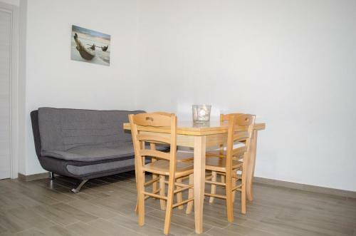 Rose Beach Apartment