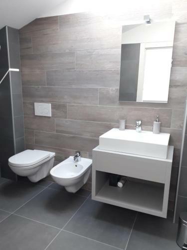 B&B Elis�