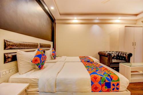 Fabhotel Srk Platinum Inn
