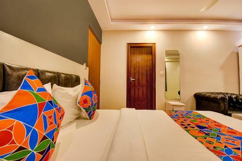 Fabhotel Srk Platinum Inn