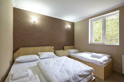 Hostal Entire Rental House-white House Gudauri