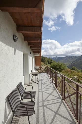Hostal Entire Rental House-white House Gudauri