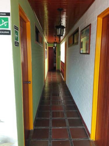 Hotel Alcarraza