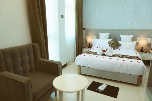Riverland Hotel