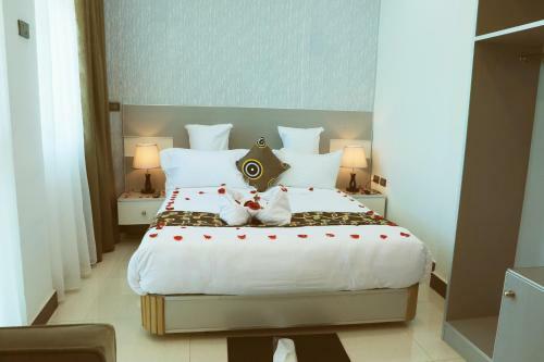 Riverland Hotel