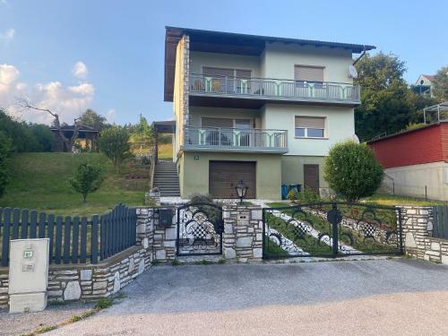 Apartment Mit Parkblick