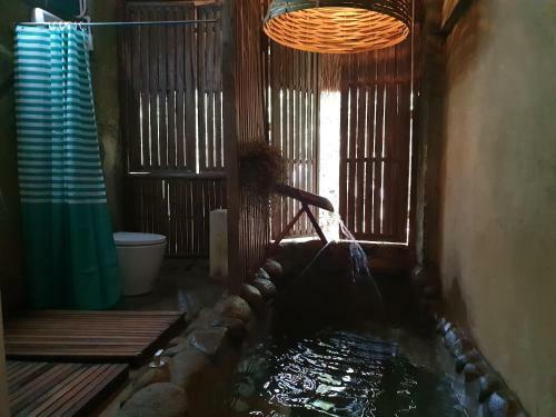 Lodge Maka-kalinaw 4 Wabi-sabi Room, Spa Bath