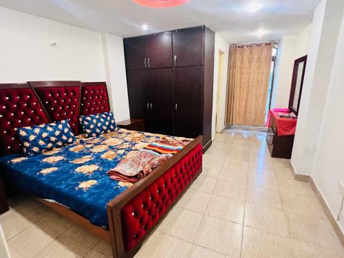Hexagon Apartment