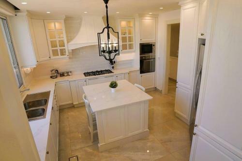Hf Residence Luxury Apartment