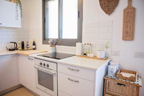 Beach Front 3 Bedroom Apartment With Breathtaking Sea View