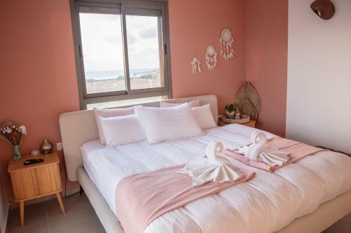 Beach Front 3 Bedroom Apartment With Breathtaking Sea View
