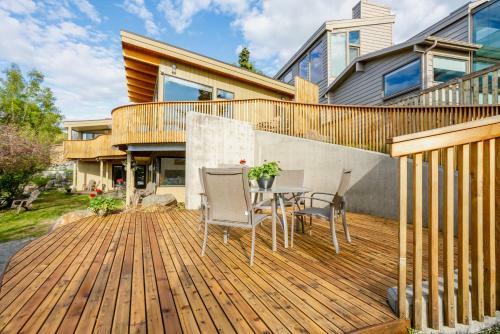 Downtown Contemporary Coastal Condo