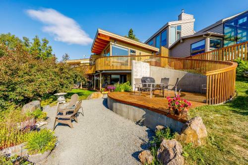 Downtown Contemporary Cove