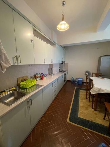 Apartment Qerret