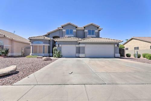 Luxury Gilbert Retreat With Private Pool And Bar!