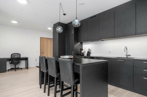 Apartamento Modern 2-bedroom Apt. - Free Parking And A Balcony
