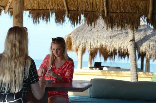Hotel Bar Reef Resort