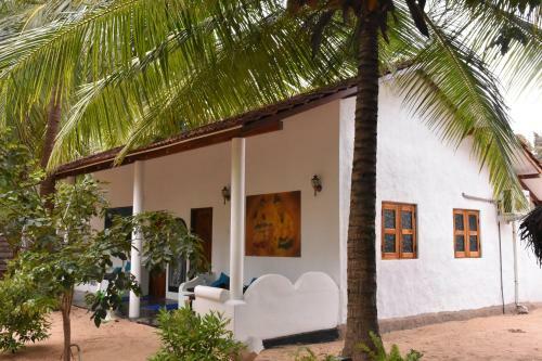 Omeesha Beach Hotel