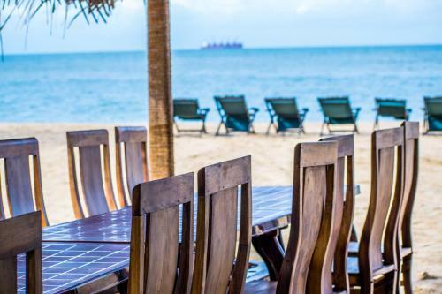 Omeesha Beach Hotel