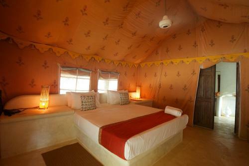 Hotel Dolphin Beach