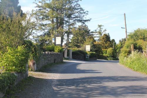 Lakeside Lodge