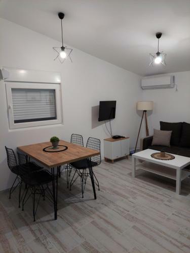 Apartmani.sutomore