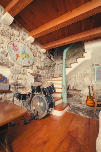 Authentic Boka House With Artistic Soul