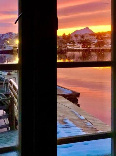 Apartamento Lofoten Hostel Ballstad - The Blue Pearl