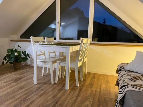 Apartment ?idana Marela - Attic With A View