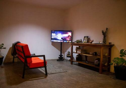Hermosa Casa Completa Con Estacionamiento Privado