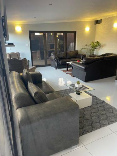 Hostal Ethithiya Guesthouse And Self-catering