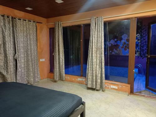Villa Ivy Hideout 108 With Pool (2 Bhk) Goregaon, Mumbai