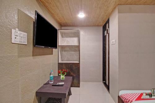 Hotel Oyo 91230 K K Royal Residency