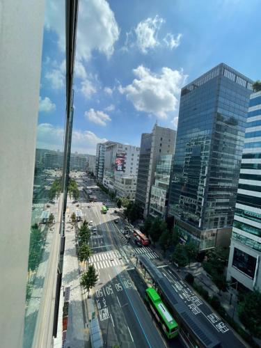 Apartamento Hongdae Residence 3 - 1min From Hongik Uni Station Exit #1