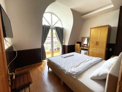 Hotel B� B� House