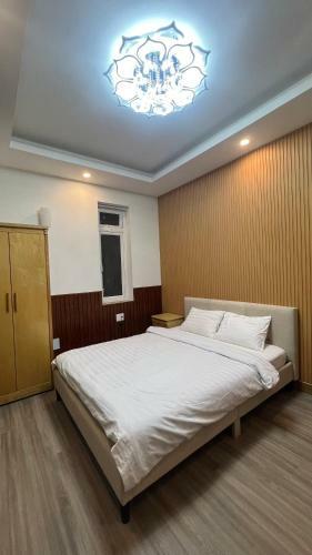 Hotel B� B� House