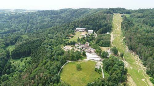 Hotel Mon�nec