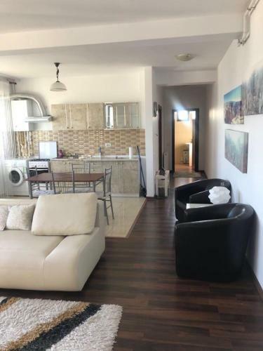 Apartament Faleza Nord Reyna
